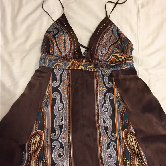 100% silk Single handkerchief dress. Size 2 - Picture 7 of 7