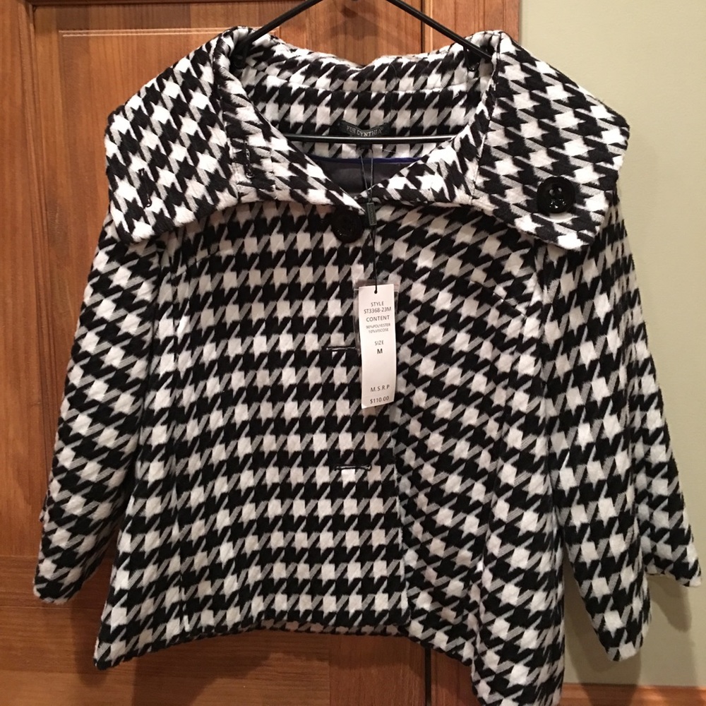 Beautiful Houndstooth Jackrt