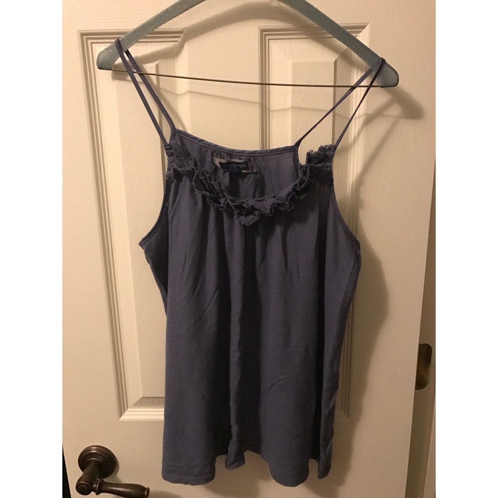 American Eagle tank with ruffled hem