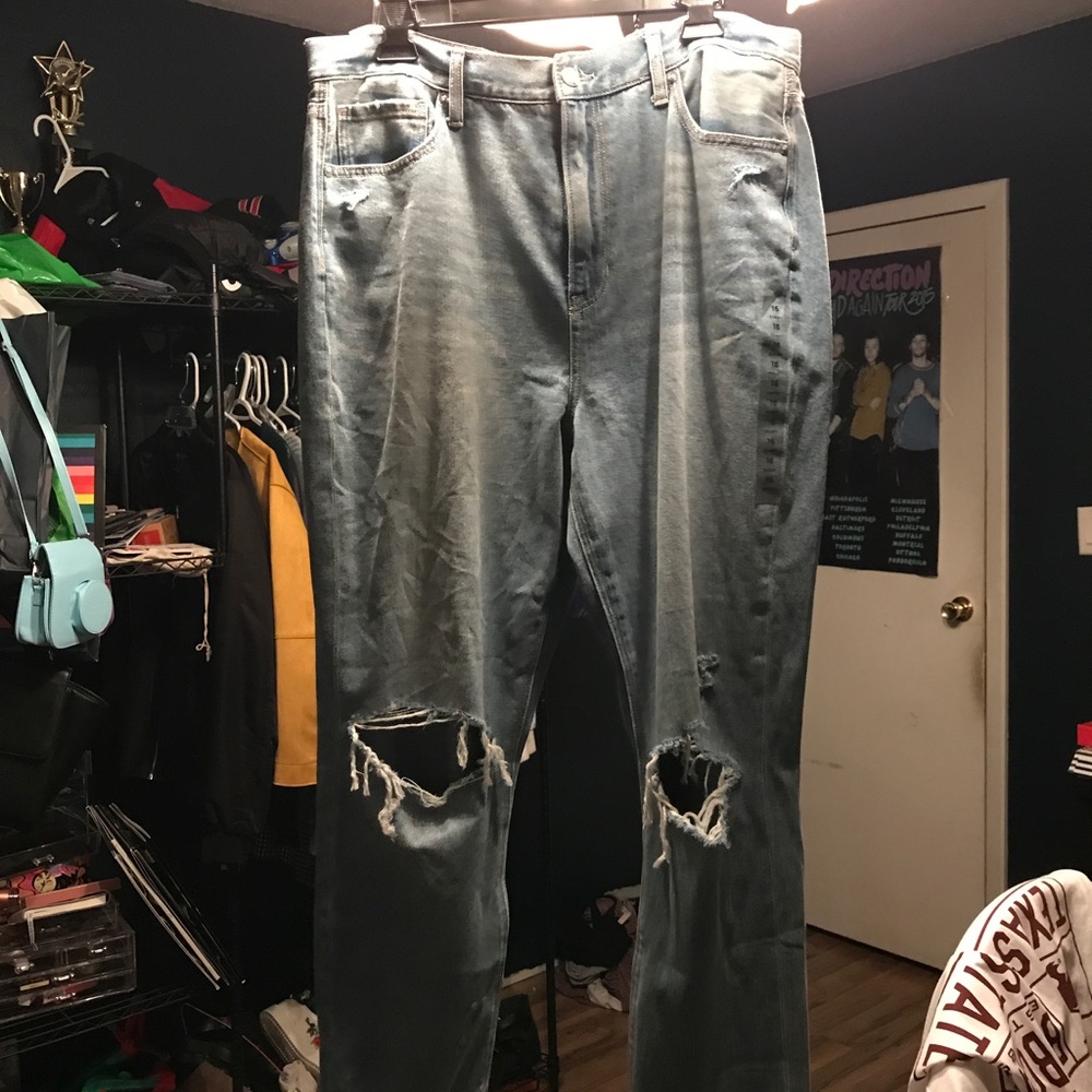 AE mom jeans