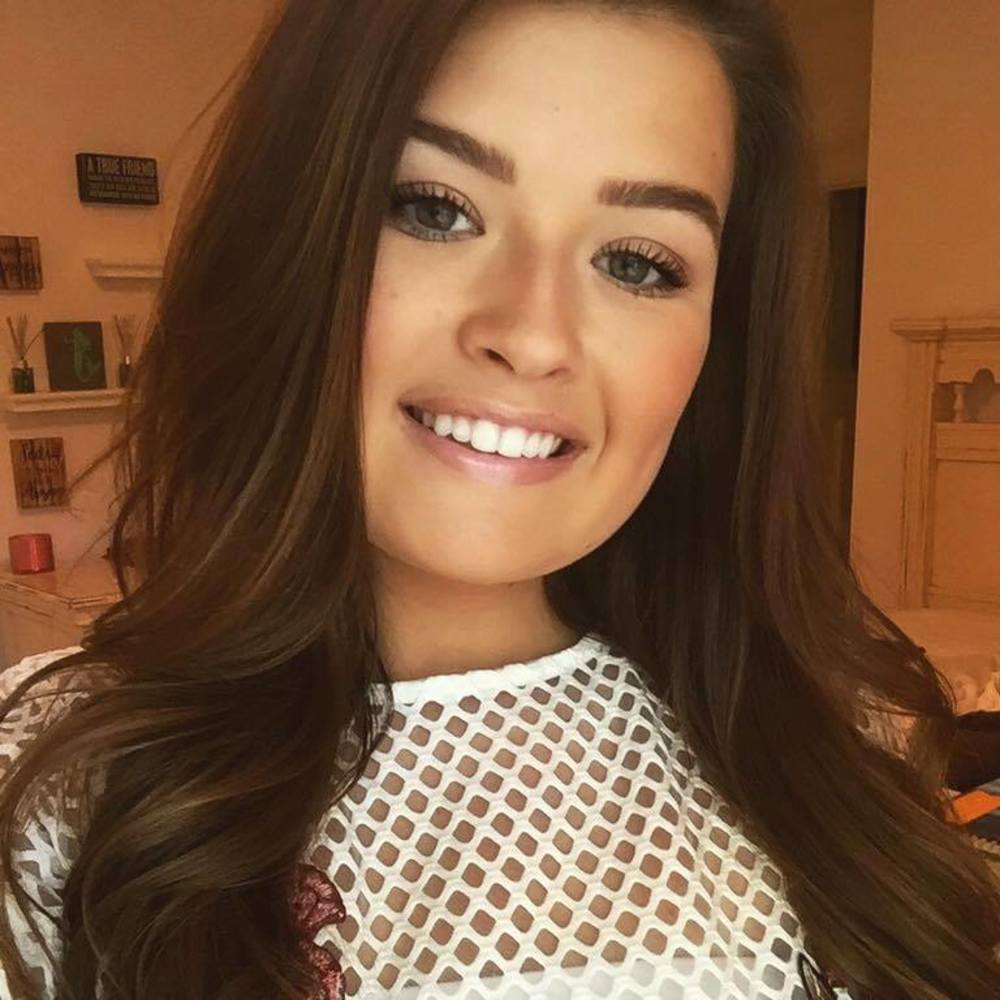 Meet your Posher, Phoebe