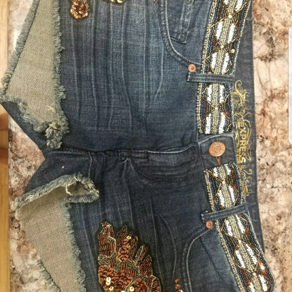 Express Short Beaded Around Waist Size 0