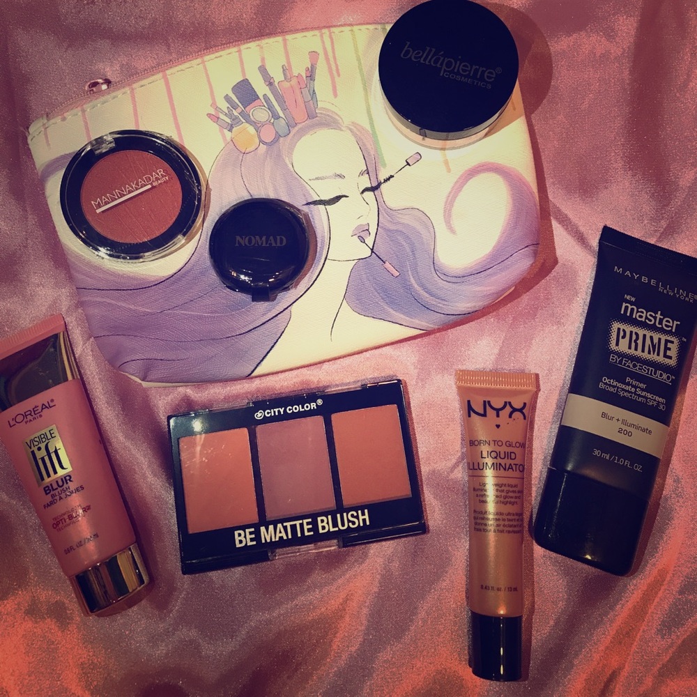 GIFT SET💄💘 Face Makeup Bundle w/ Bag ✨