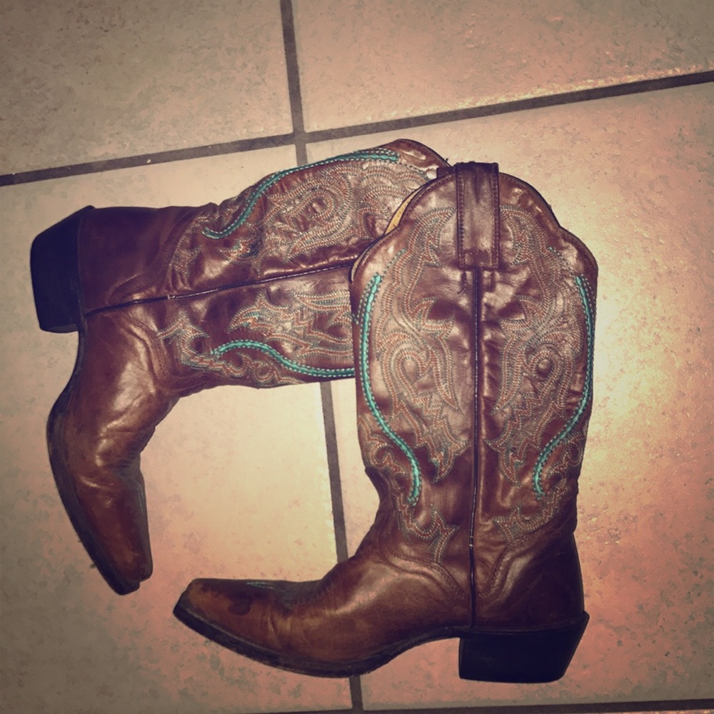 Cowgirl Boots 👢