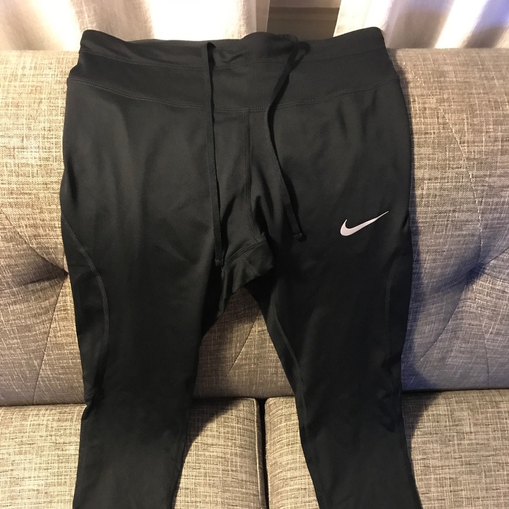 Nike crop leggings