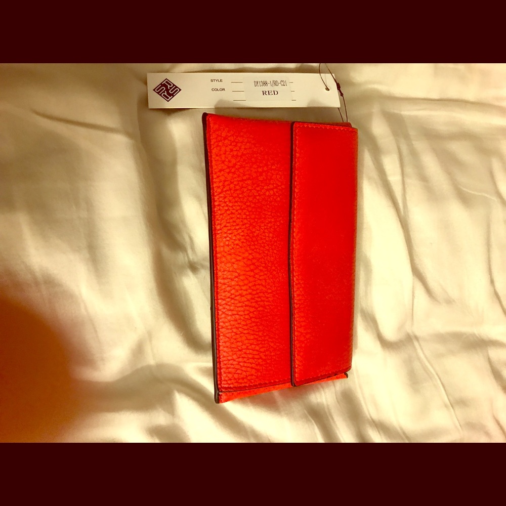 🎉😍Enevelope Sandra Roberts red wallet 🎉😍