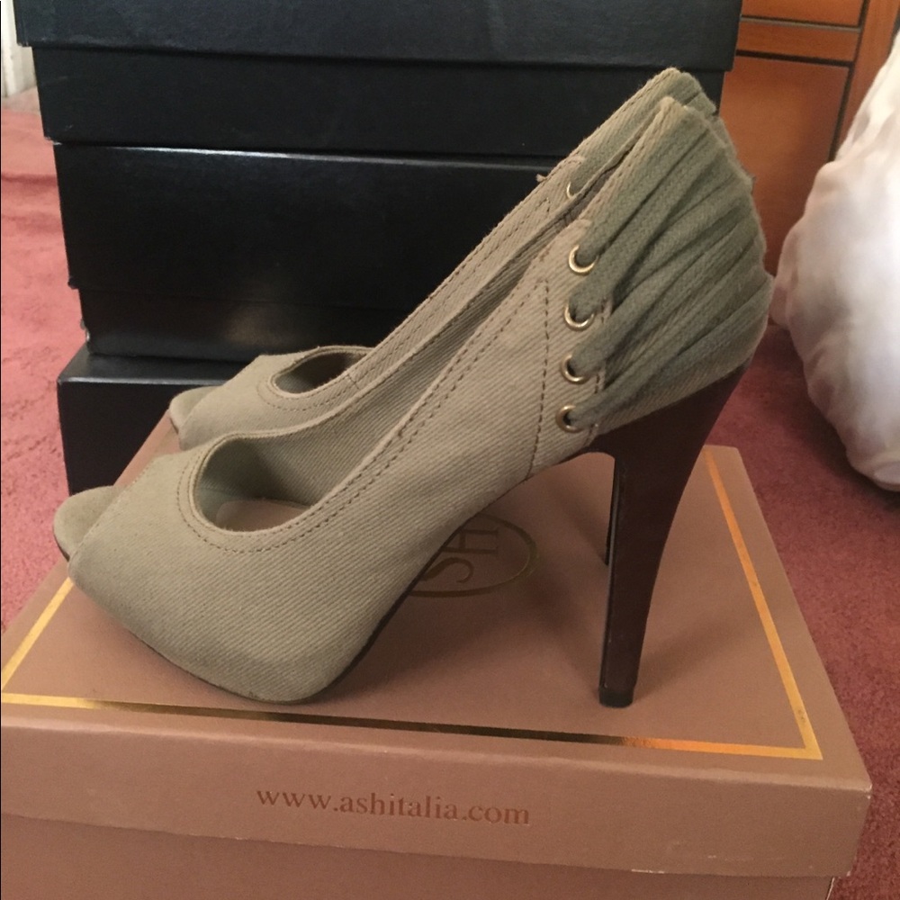 ASH Laced Pumps