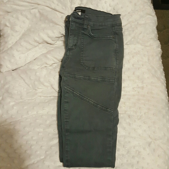 Urban Outfitters Denim - Adorable skinnies