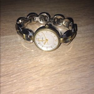 Ladies fossil watch Ladies fossil watch