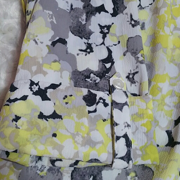 CCOSALE - Croft & Barrow Floral Stretch Top Blouse - Picture 4 of 5