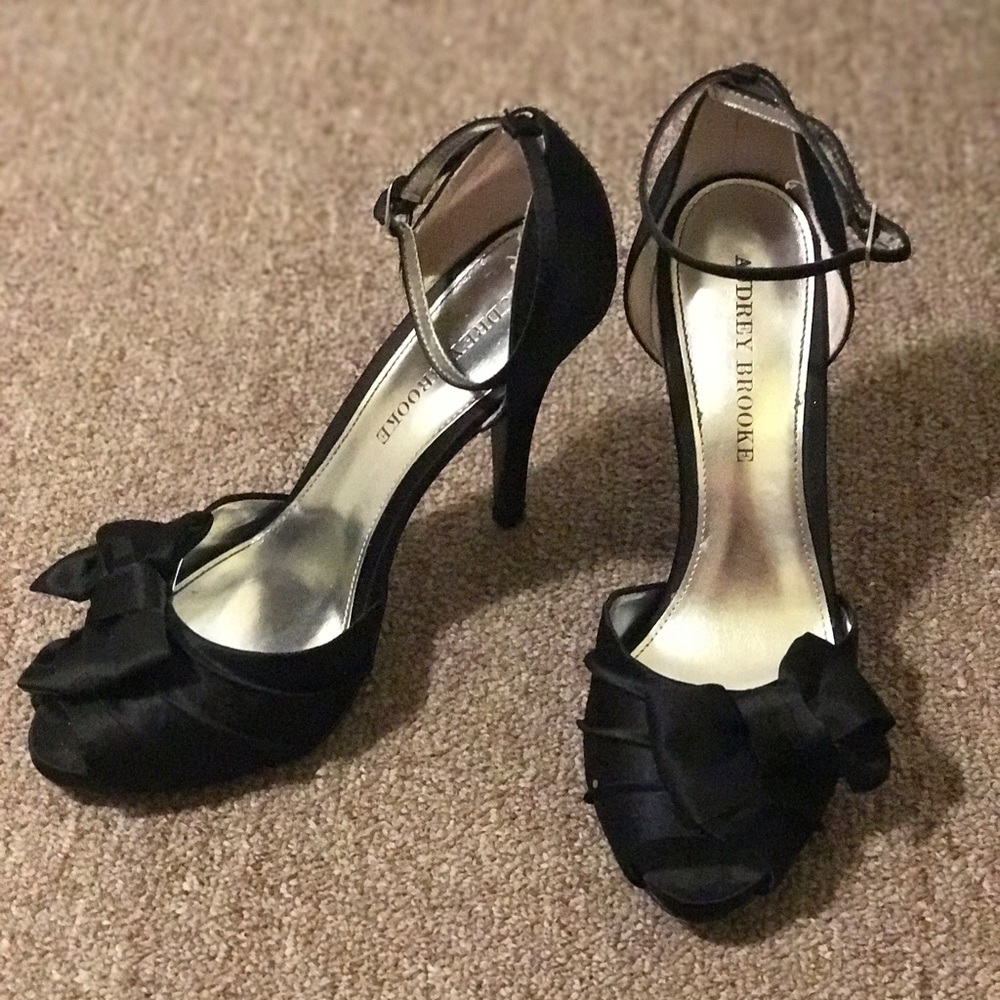 Black Audrey Brooke heels with bow