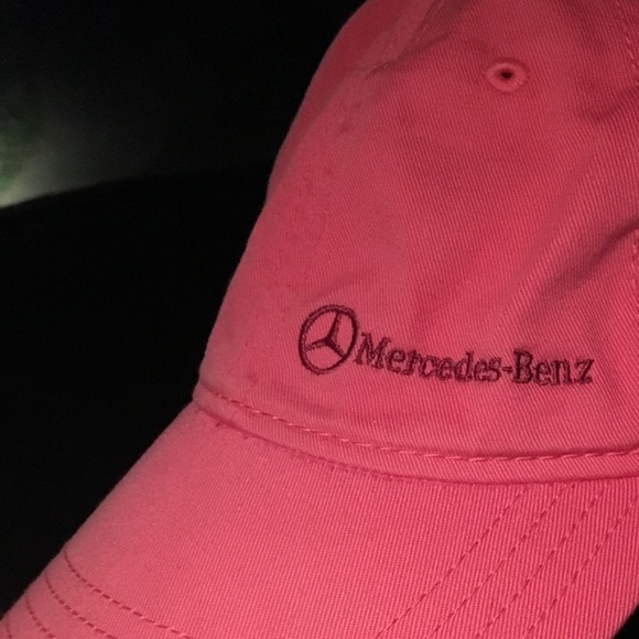 Mercedes benz cap - Picture 1 of 3
