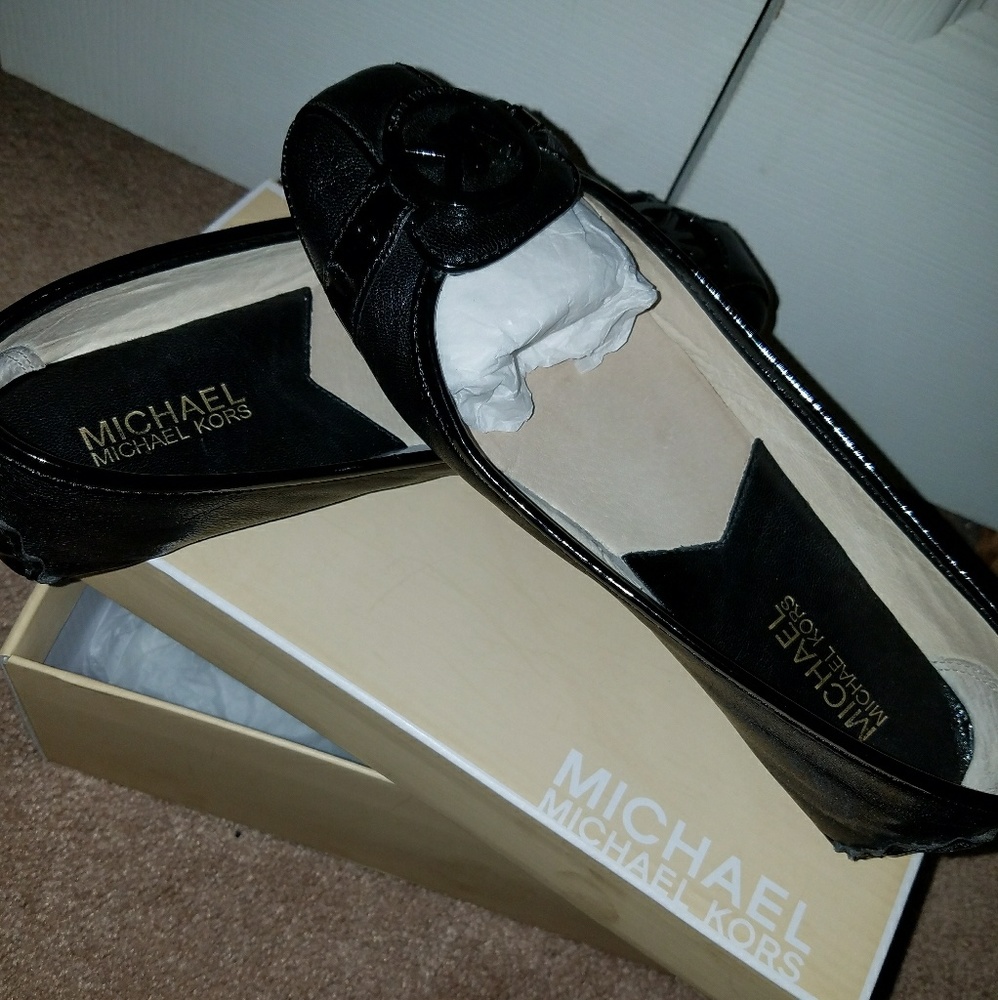 Michael kors flats
