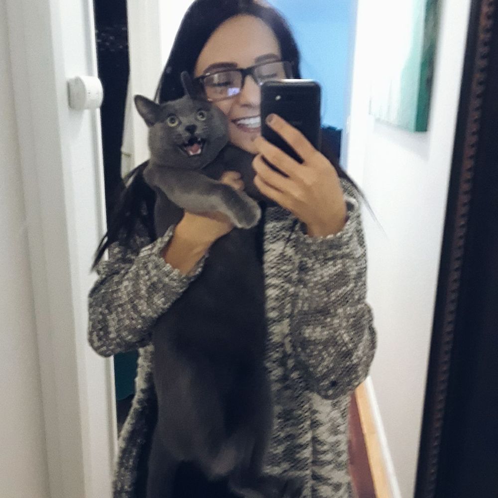 Meet your Posher, Layel