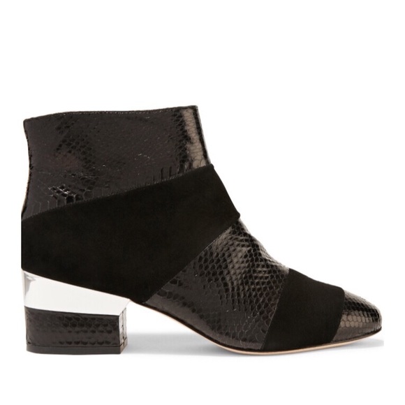 Isa Tapia Shoes - Isa Tapia Mirror Snakeskin Boots