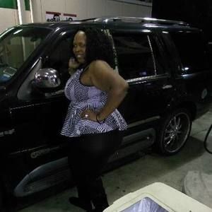 Meet your Posher, Ebony