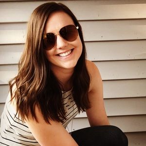 Meet your Posher, Marissa