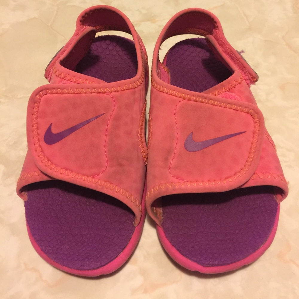 Pre-owned Nike little girl sandal