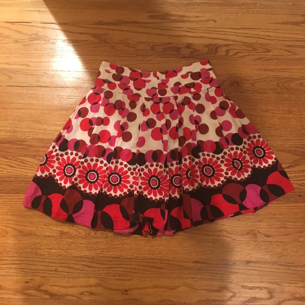 Patterned short circle skirt