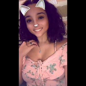 Meet your Posher, Britnee