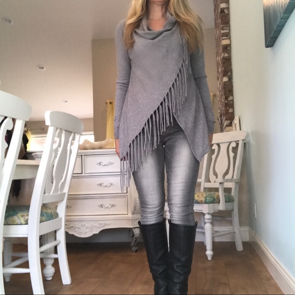 Cheyenne Gray Boho Fringe Sweater 💕Sale Last One - Picture 3 of 5