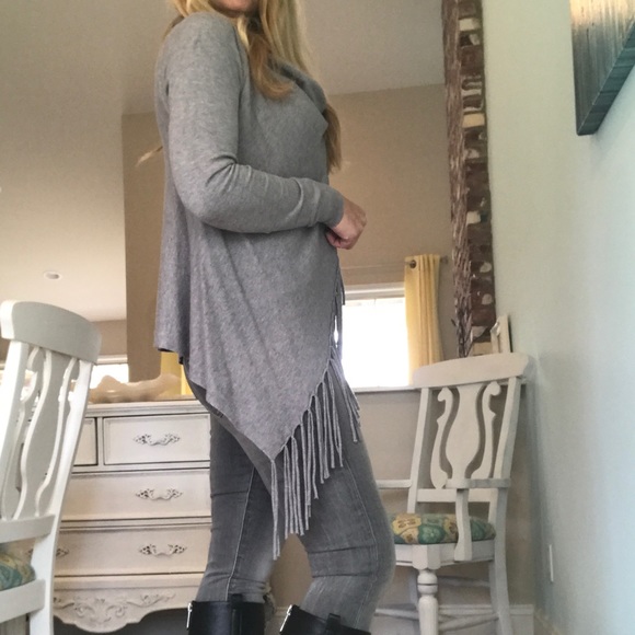 Cheyenne Gray Boho Fringe Sweater 💕Sale Last One - Picture 4 of 5