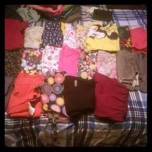 21 Scrub tops size small