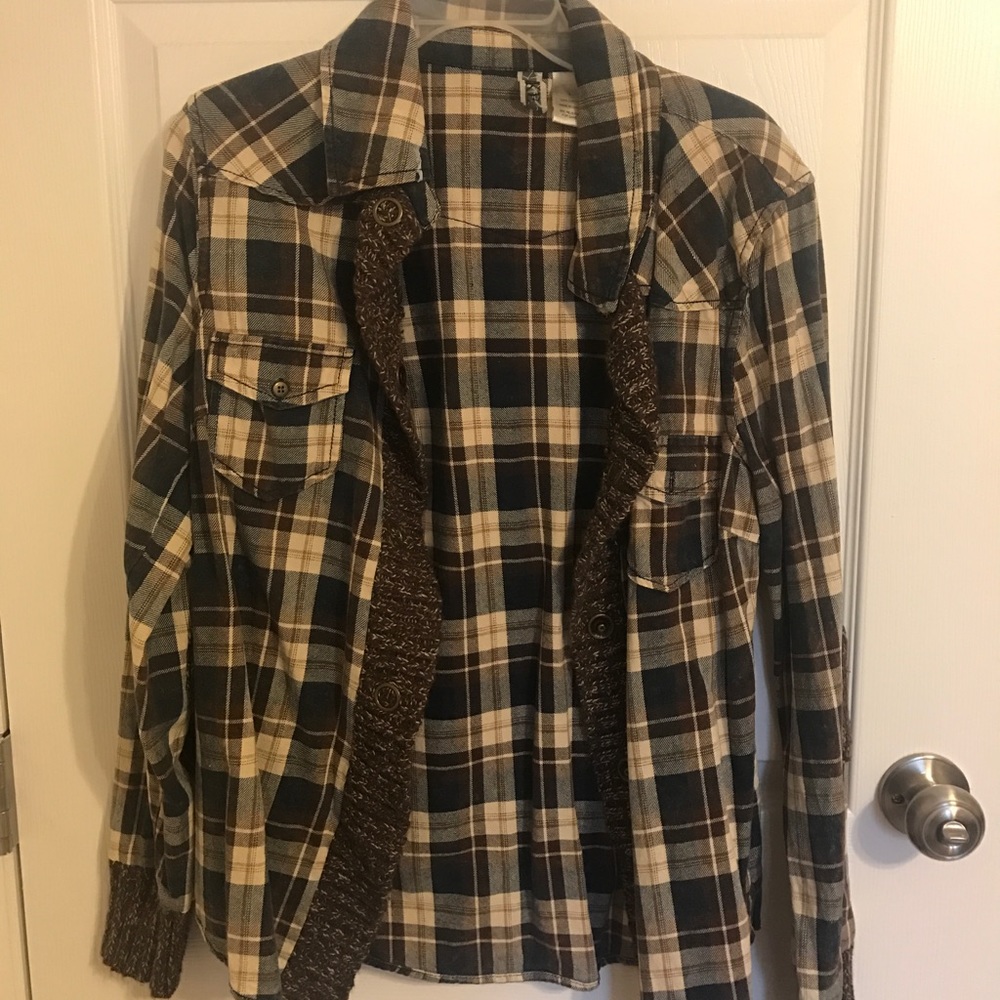 BKE Flannel with sweater accents