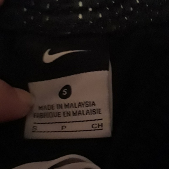 NIKE SHORTS - Picture 3 of 3