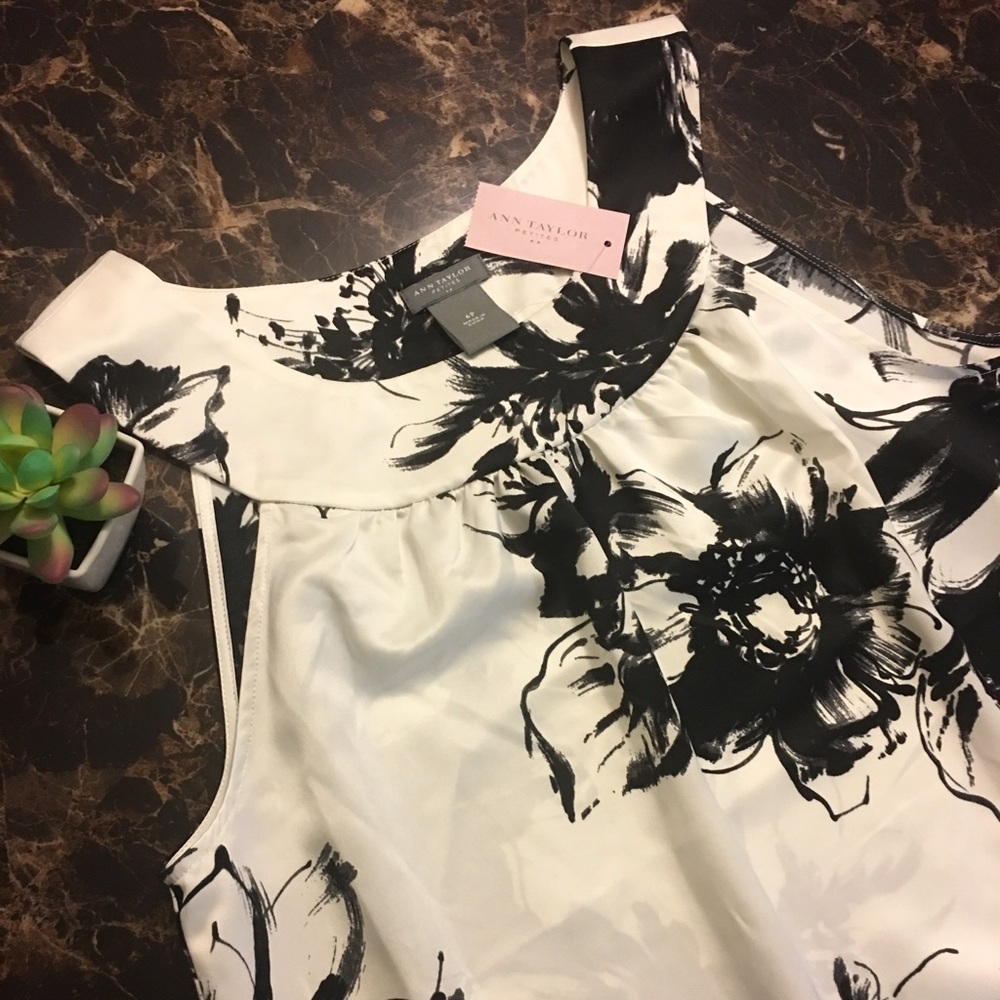 Ann Taylor Petite Floral Black&White NWTs Top