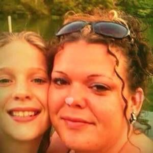 Meet your Posher, Candiss mae