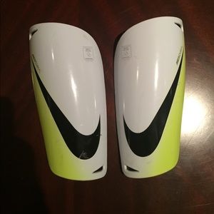 Nike shin guards