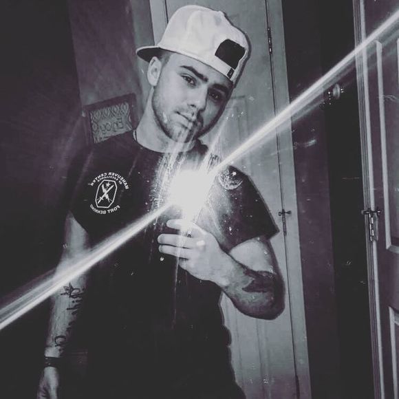 Meet your Posher, Brian - Picture 1 of 1