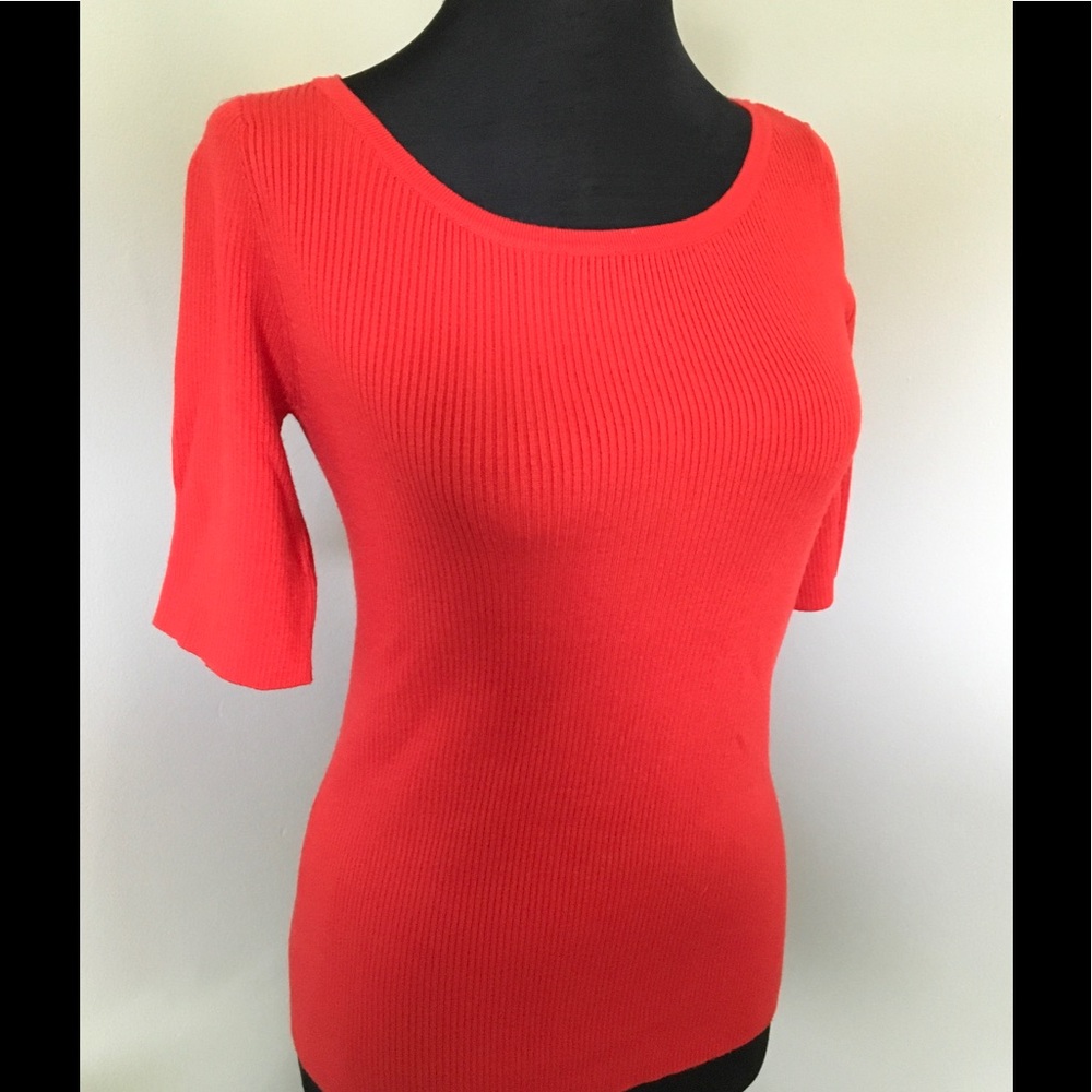 Carmen red sweater