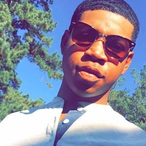 Meet your Posher, Leo