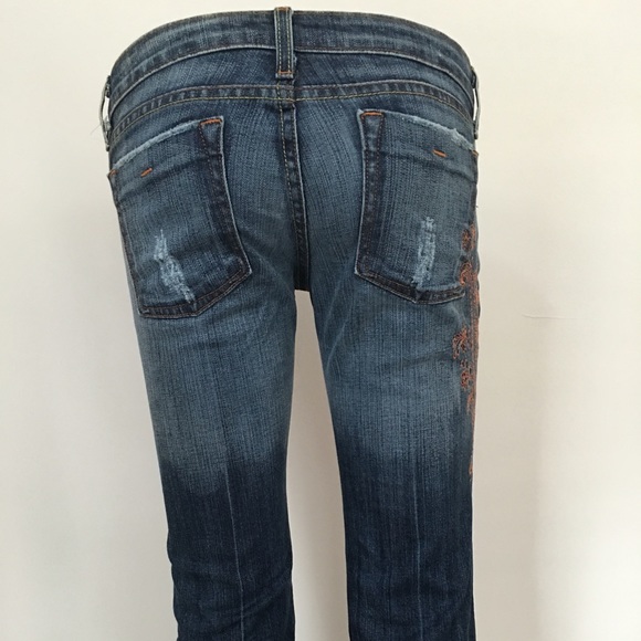 *Flared* NWT Distressed Faded Retro Embroidered Paisley Jean with Flared Legs - Picture 5 of 8