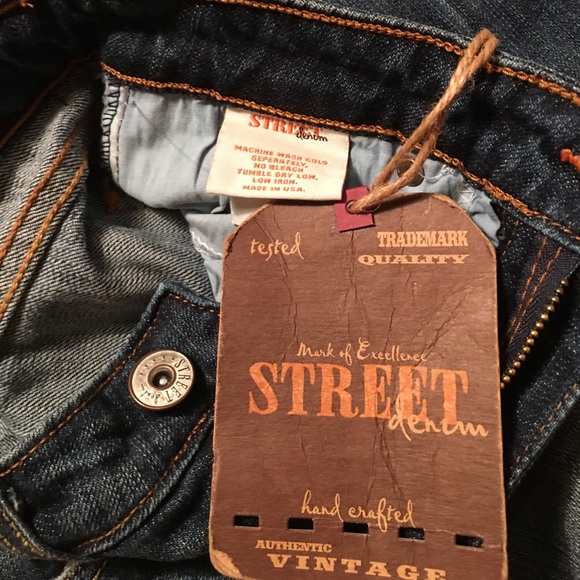 *Flared* NWT Distressed Faded Retro Embroidered Paisley Jean with Flared Legs - Picture 8 of 8