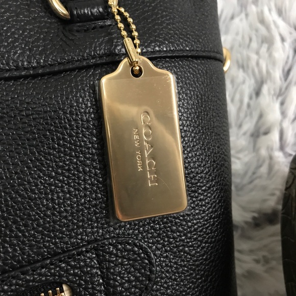 Coach Tyler Tote in Pebble Leather - Picture 2 of 8