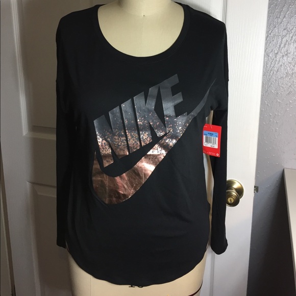 Nike Tops - NWT Nike Long Sleeve Top