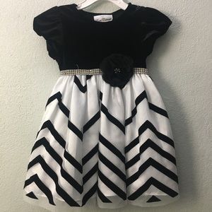 Black and white velvet dress