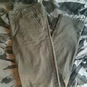 American Eagle Skinny khaki pants