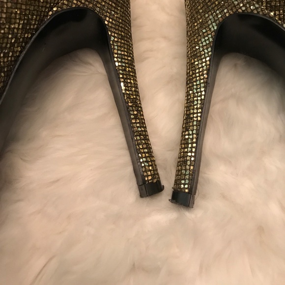 BCBG eneration Parade Gold Glitter Heels - Picture 3 of 5