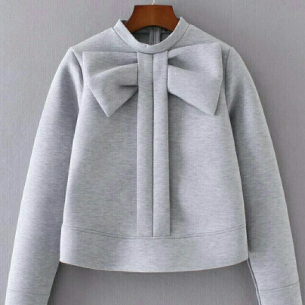 Bow Crewneck Sweatshirt