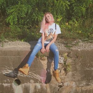 Meet your Posher, Grace