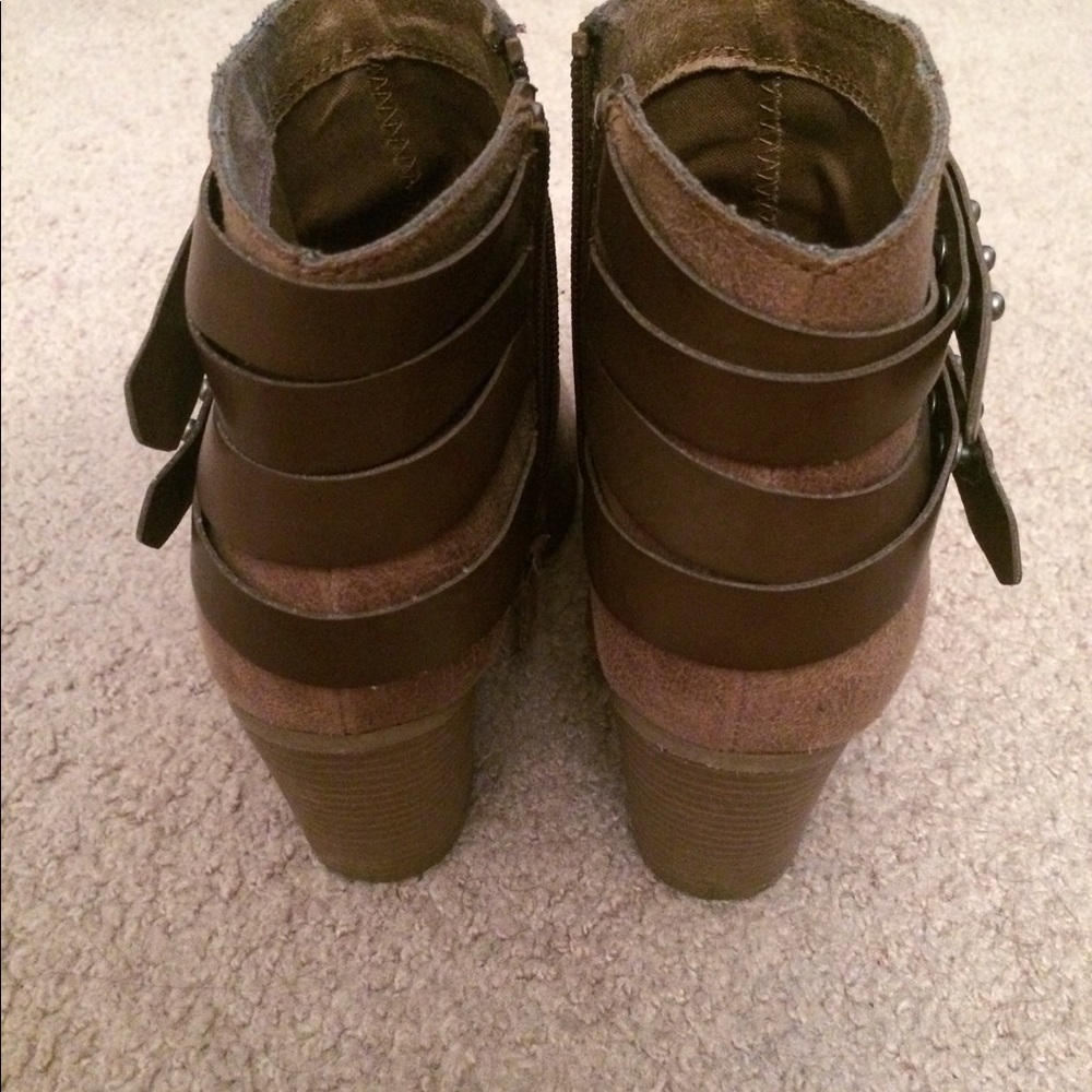 Madden Girl Taupe booties! 🎀👢👢 - Picture 4 of 4