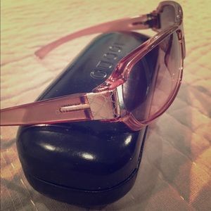Gucci Sunglasses w/ Side Signature 'G' Logo