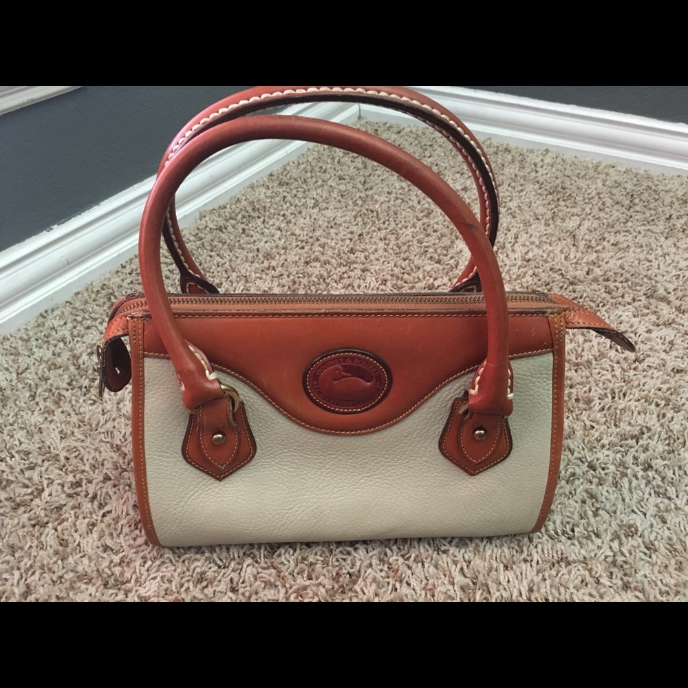 Handbag - Picture 2 of 6