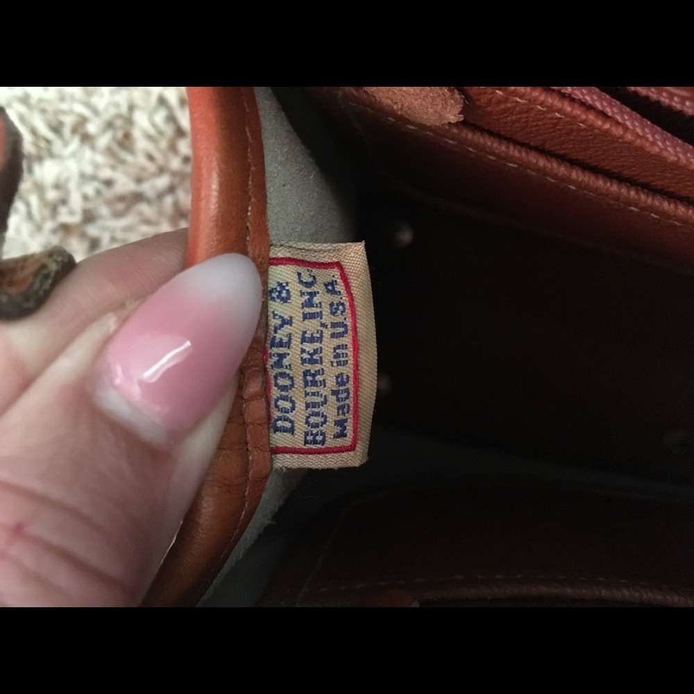 Handbag - Picture 3 of 6