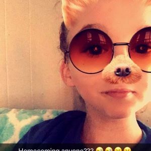 Meet your Posher, Olivia