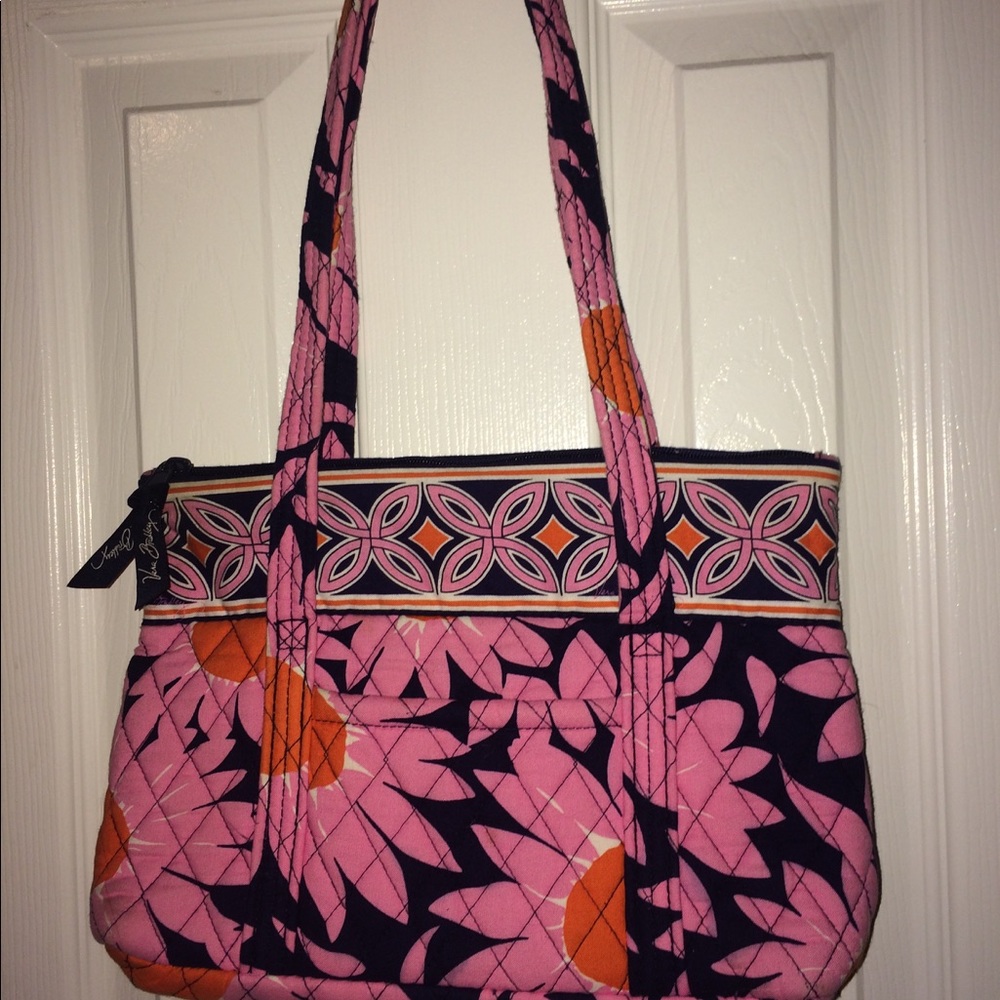 Vera Bradley purse! Used maybe once or twice.